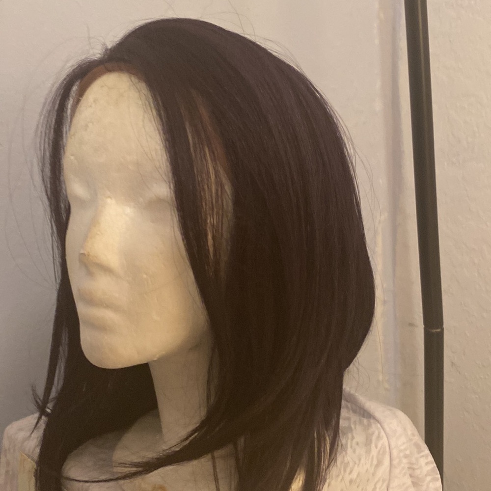 Wig - Picture 5 of 7
